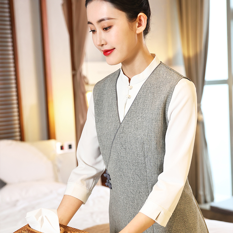 HT032-809-20女秋冬保潔服