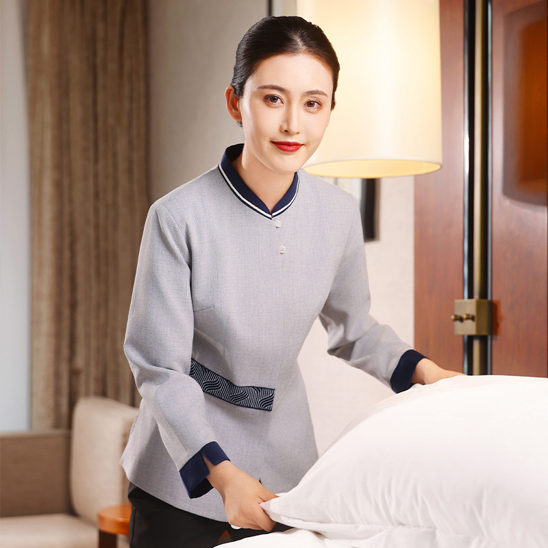 HT032-1070女秋冬保潔服