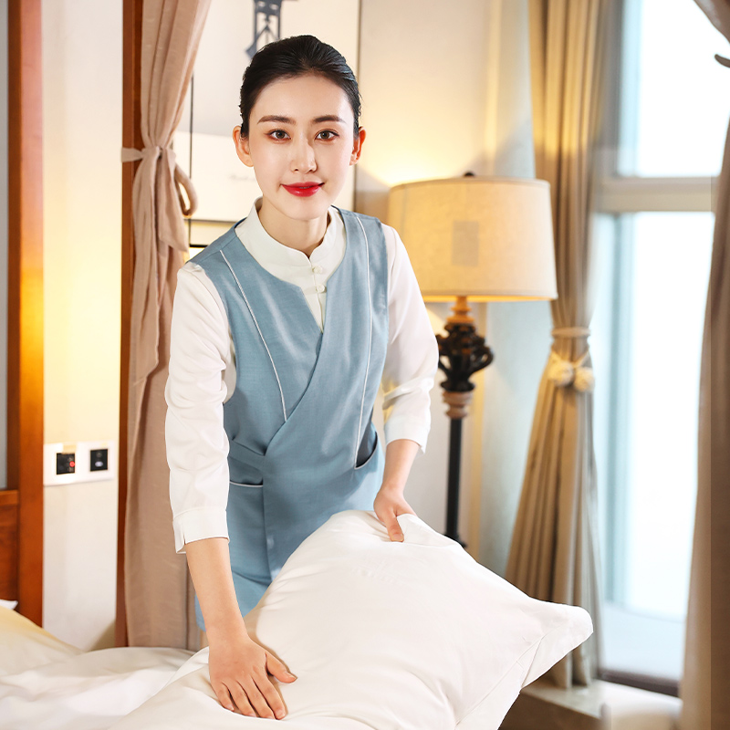 HT032-1191 – Women's Autumn/Winter Cleaning Uniform