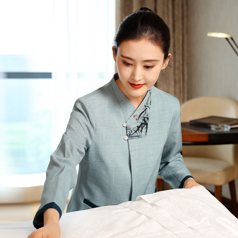 HT032-1261-14 – Women's Autumn/Winter Cleaning Uniform