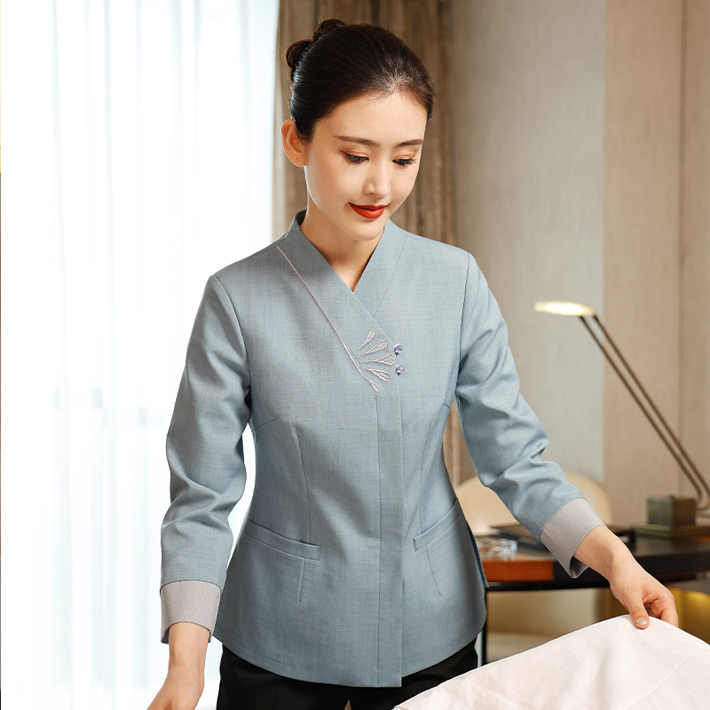 HT032-1549-16 – Women's Autumn/Winter Service Staff Cleaning Uniform
