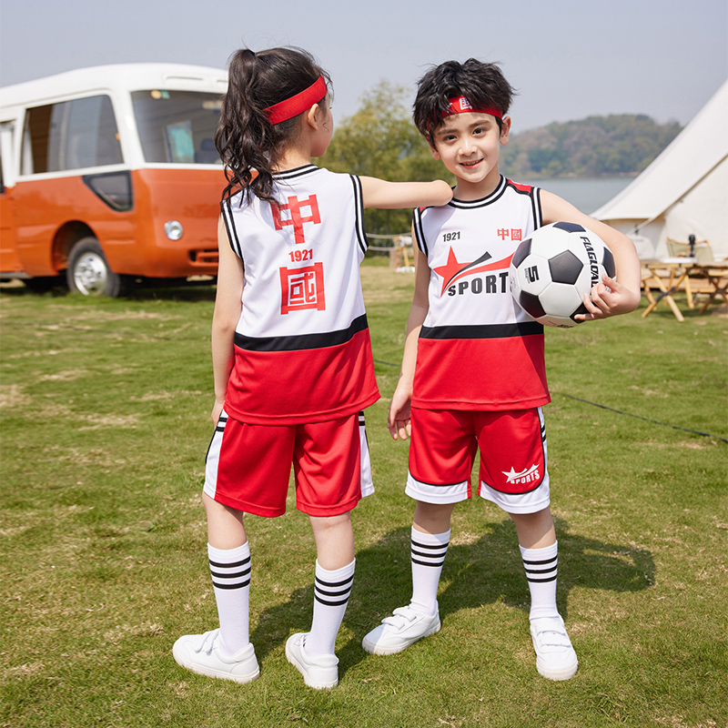 HT054-2225夏季速干網(wǎng)眼短袖球服三件套