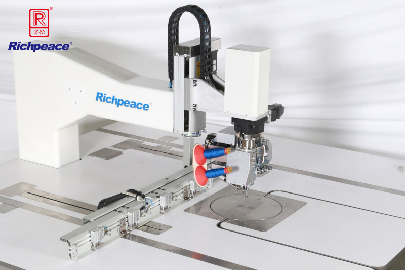 Double-needle Universal Rotating Sewing Machine 