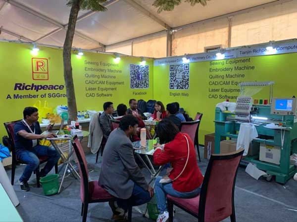 Richpeace exhibition garment machine Richpeace exhibition garment machine