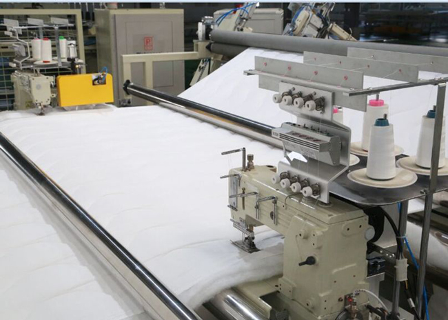 Automatic four-sided overlock sewing machine cutting edges Automatic four-sided overlock sewing machine cutting edges