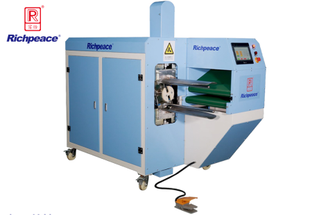 Quilt Roll-Packing Machine II