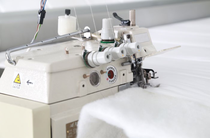Richpeace Automatic 4-Side Overlock Machine