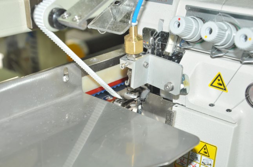 Richpeace Automatic 4-Side Overlock Machine