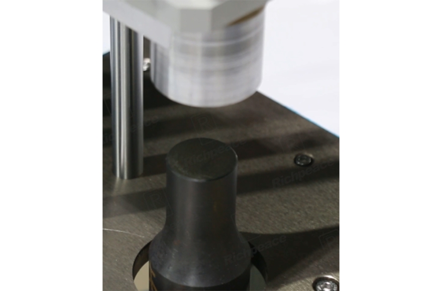 Manual Valve Installation Machine  (By Ultrasonic)