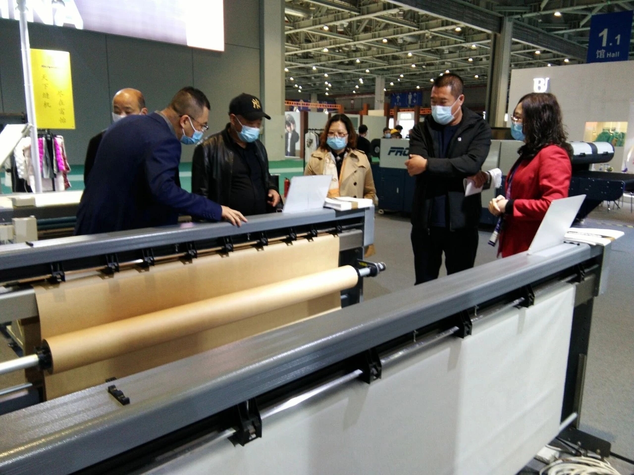 mmexport1621989836792 mmexport1621989836792