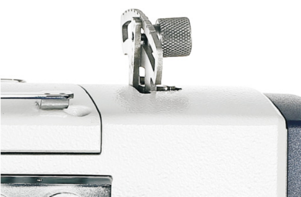 Direct drive heavy material differential overlock sewing machine