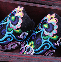 Intelligent Cloud Teaching Embroidery Machine