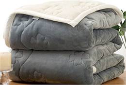 Richpeace Frame-Type Computerized Quilting Machine (with supporting belt) Richpeace Frame-Type Computerized Quilting Machine (with supporting belt)