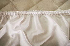 Richpeace Automatic Mattress Protector Skirting Sewing Machine (Interlock+Overlock) Richpeace Automatic Mattress Protector Skirting Sewing Machine (Interlock+Overlock)